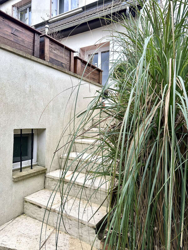 Maison à VERNEUIL-SUR-SEINE