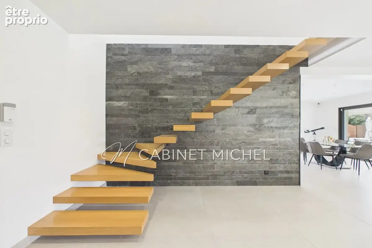 Maison 200 m² à Roquefort-Les-Pins  - photo 7