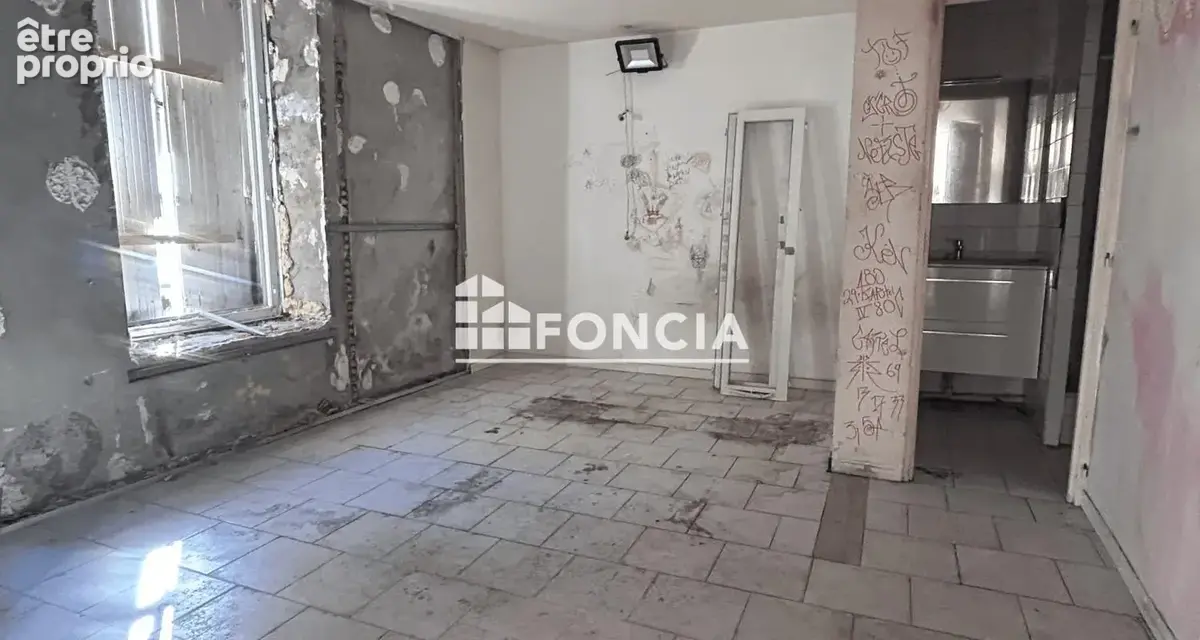 Studio de 20 m² à rénover en plein centre du château-d’oléron - photo 1
