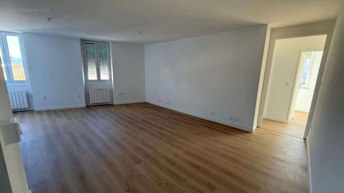 Appartement à ROMANS-SUR-ISERE