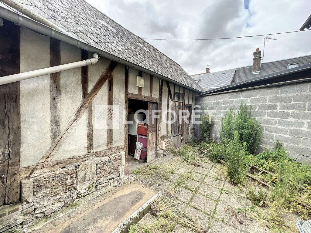 Maison à LA FERRIERE-SUR-RISLE