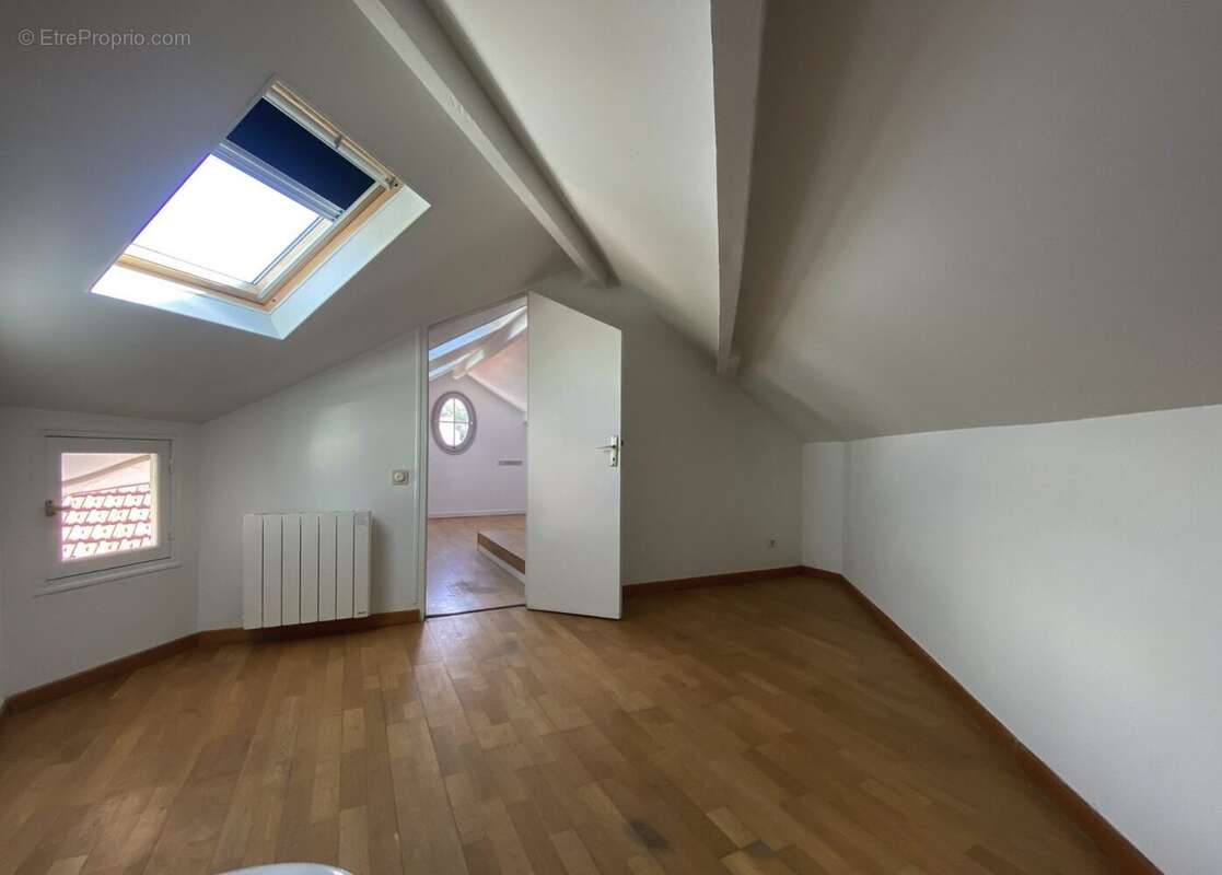 Appartement à NANTERRE