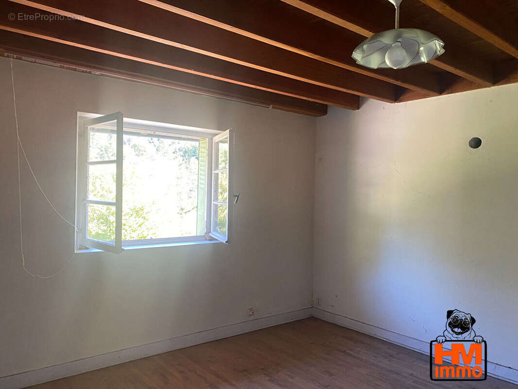 Maison à SAINT-LEGER-LA-MONTAGNE