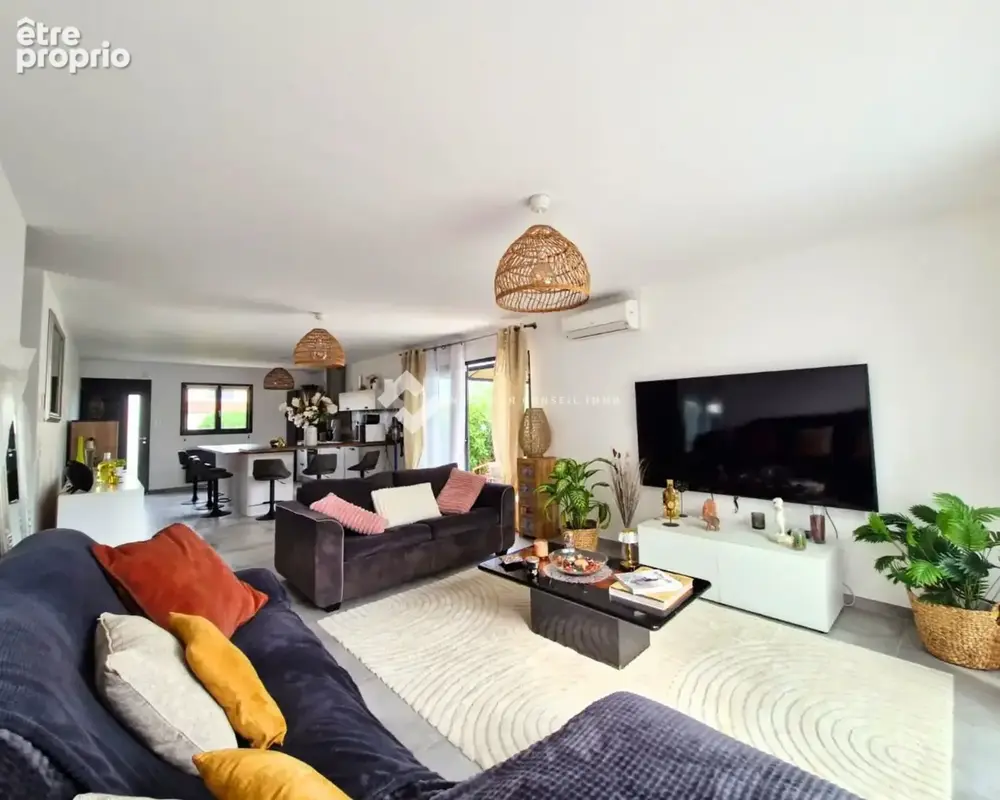 Maison 93 m² à Trouillas  - photo 6