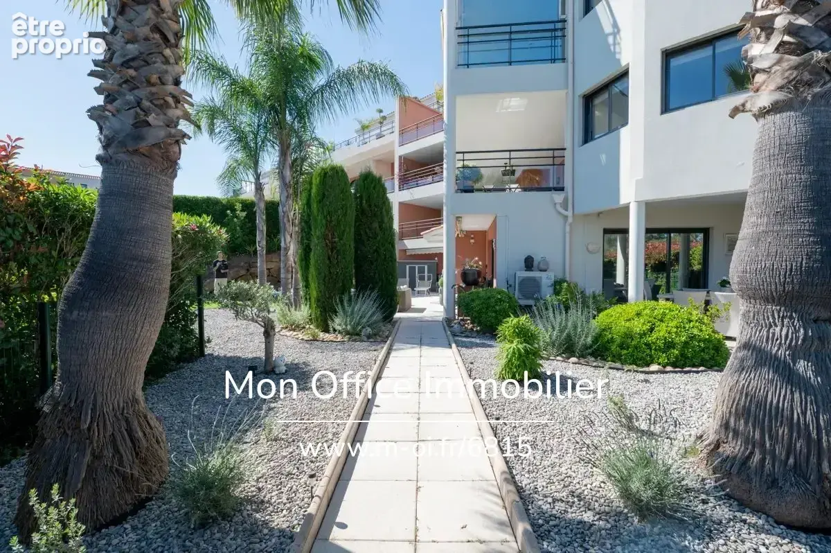 Référence : 6815-SIC. - Grand appartement avec magnifique jardin - photo 9