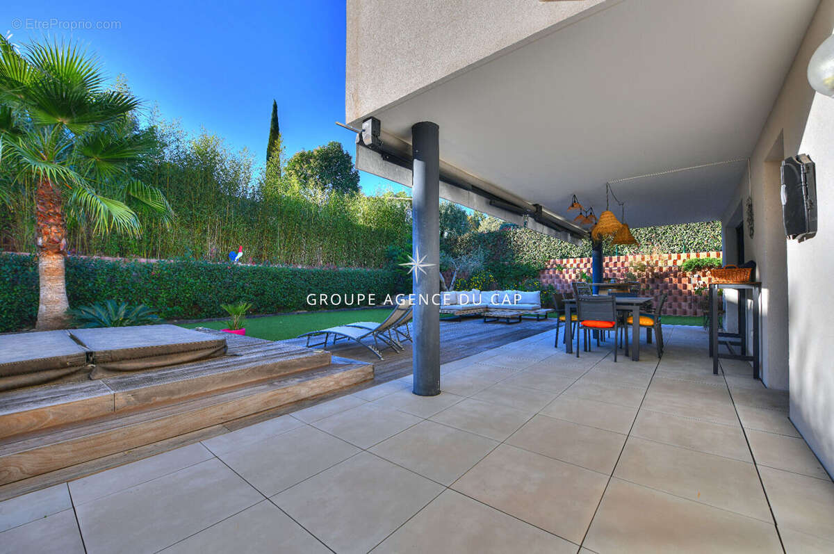 Appartement à SAINT-RAPHAEL