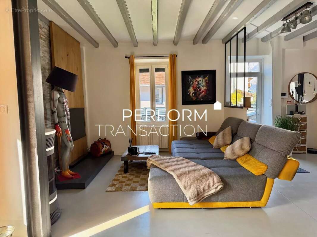 Maison à VILLARD-BONNOT