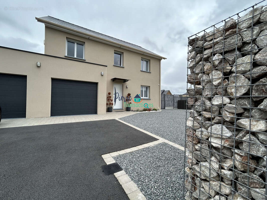 Maison à SAINT-MAURICE-D&#039;ETELAN