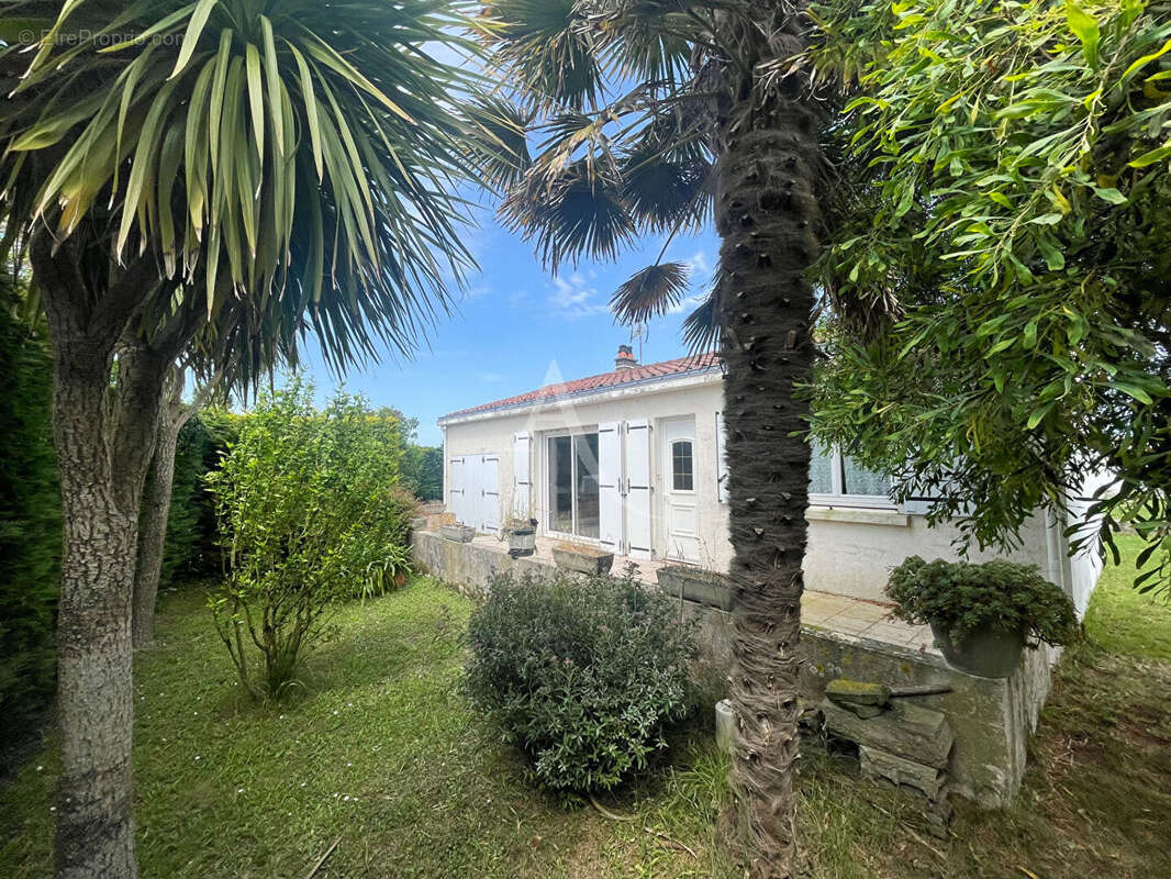 Maison à LA CHAIZE-GIRAUD