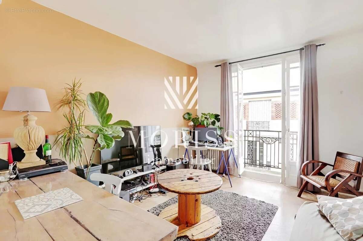 Appartement à PARIS-19E