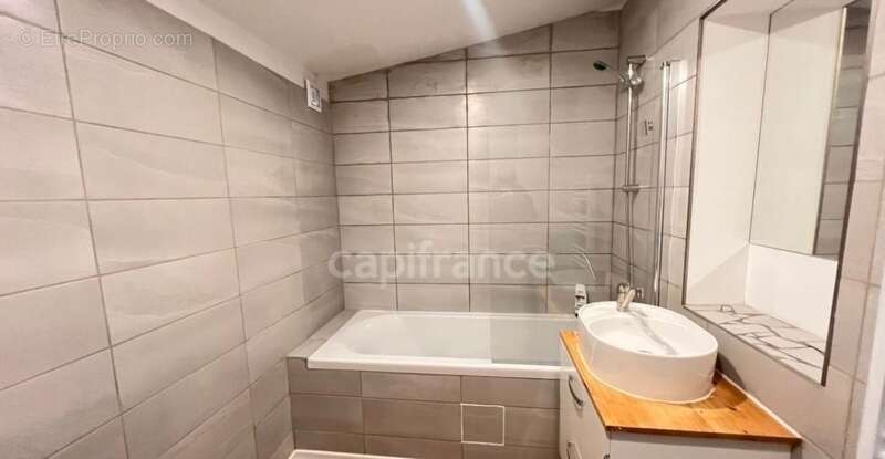 RARE SUR LE MARCHÉ - Maison à vendre 5 pièces avec studio indépendant en rez-de-chaussée - photo 7