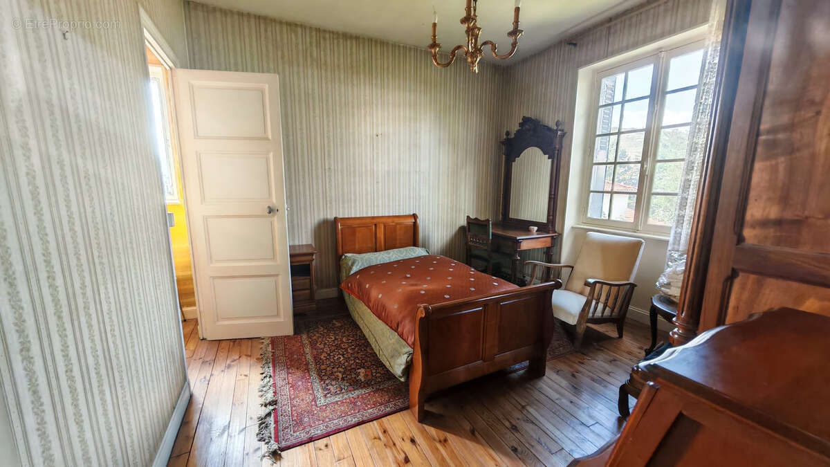 Maison à CLERMONT-FERRAND