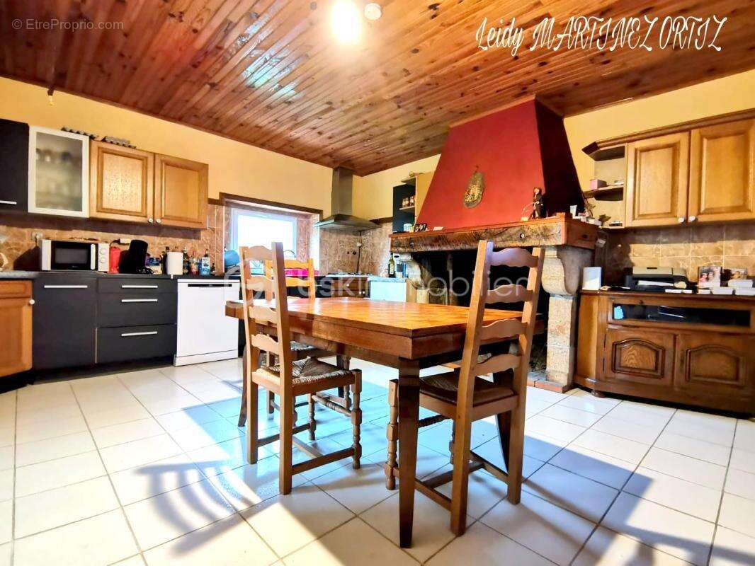 Vaste maison landaise en pierre, 170m², piscine, dépendances. Terrain 3000m² - photo 10