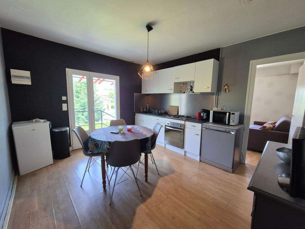 Spacieuse propriété familiale avec appartement indépendant et piscine - photo 15