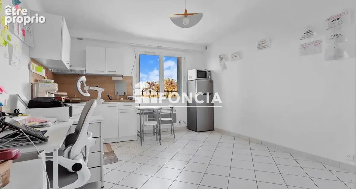 2 pièces de 34m2 au 2eme et dernier étage à 114 000€ sur petit immeuble sans charges, pas syndic pour l'instant, appartement au  - photo 3