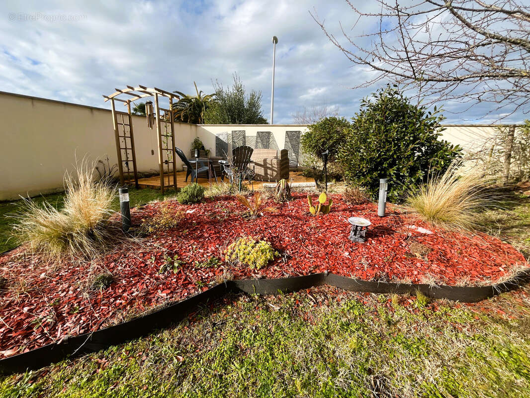 Maison à MESCHERS-SUR-GIRONDE