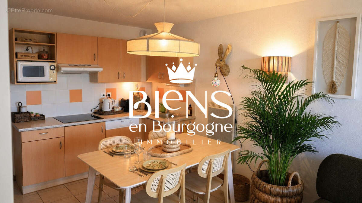 Appartement à LEVERNOIS