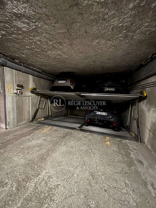 Parking à LYON-2E