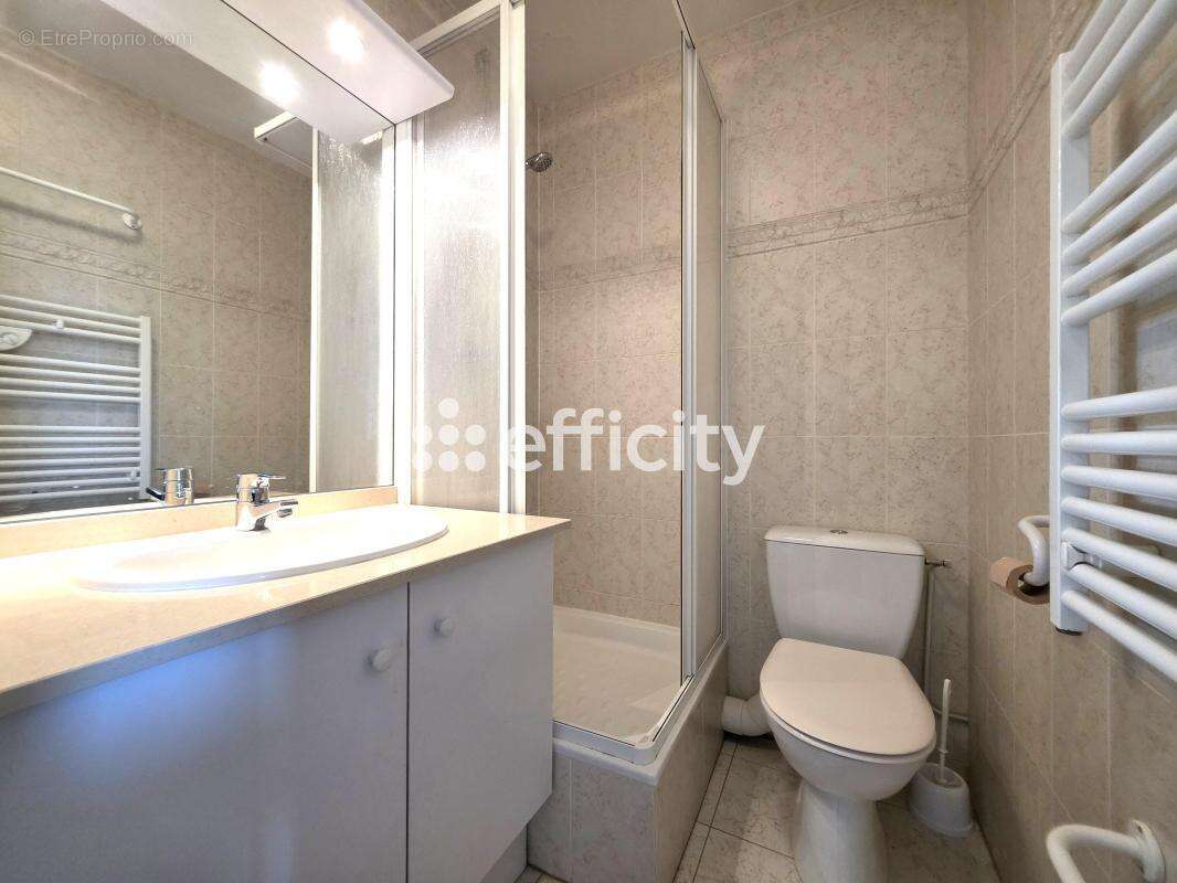 Appartement à ISSY-LES-MOULINEAUX