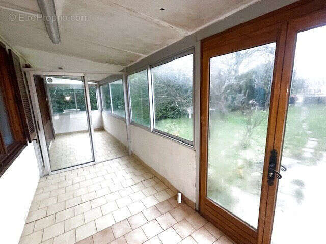 Photo 2 - Maison à JOUY-SUR-MORIN