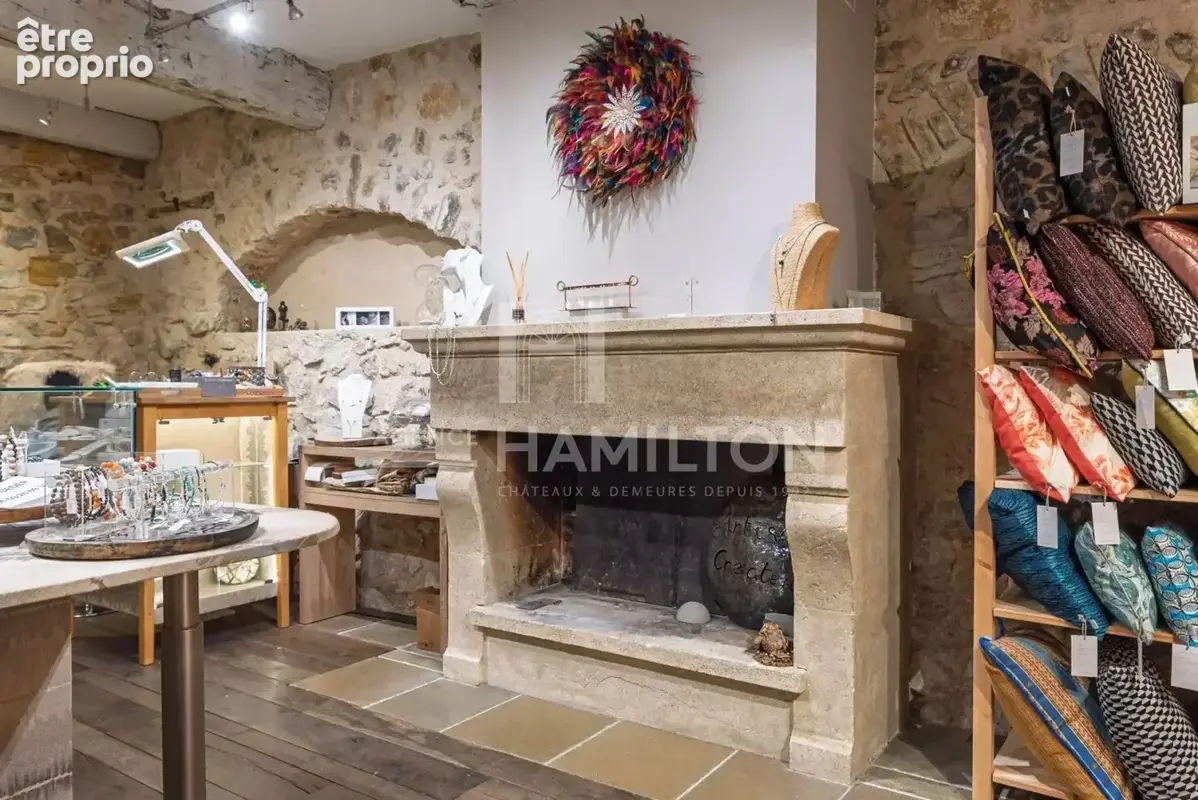 Local commercial - photo 6
