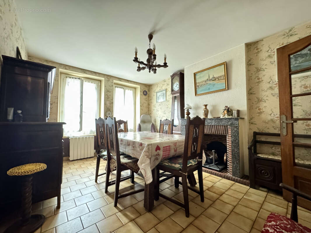 Maison à LA CHARITE-SUR-LOIRE