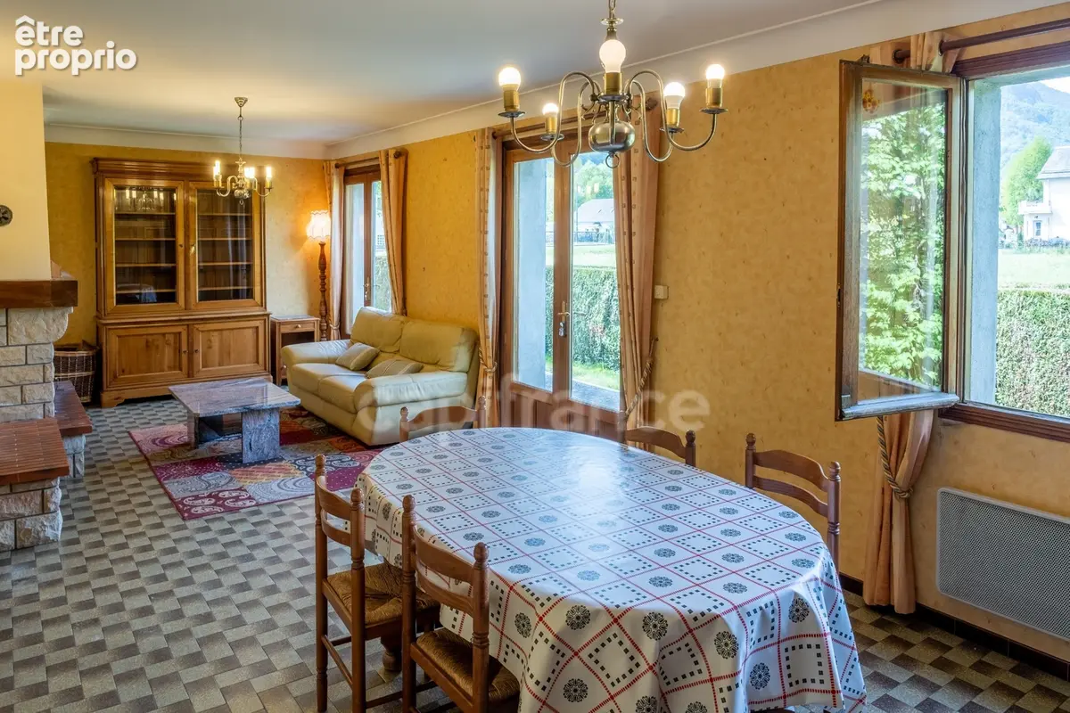 Maison à vendre 8 pièces proche de ARGELES GAZOST (65) - photo 2