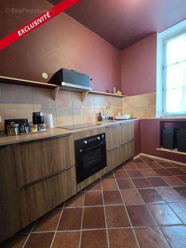 Appartement à SAINT-JEAN-D'ANGELY