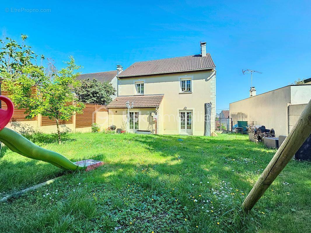 Maison à ROSNY-SOUS-BOIS