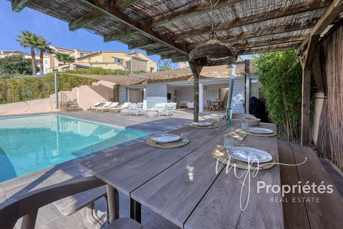 Maison à BORMES-LES-MIMOSAS