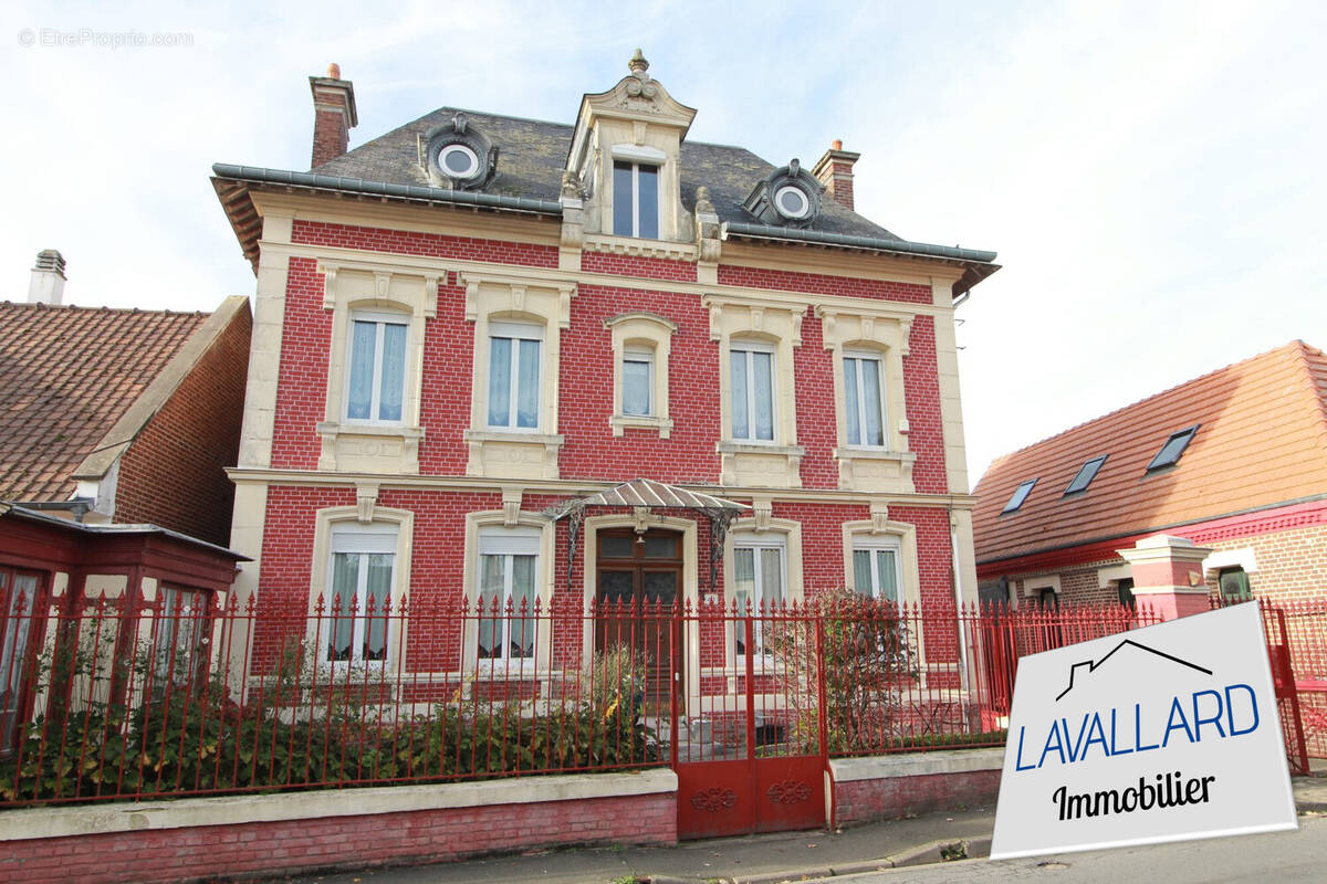 Maison à BETTENCOURT-SAINT-OUEN