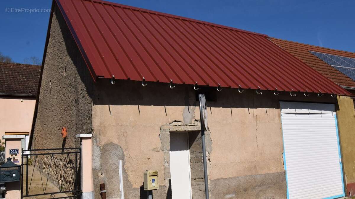 À vendre - creuzier-le-vieux - dépôt viabilisé - photo 3