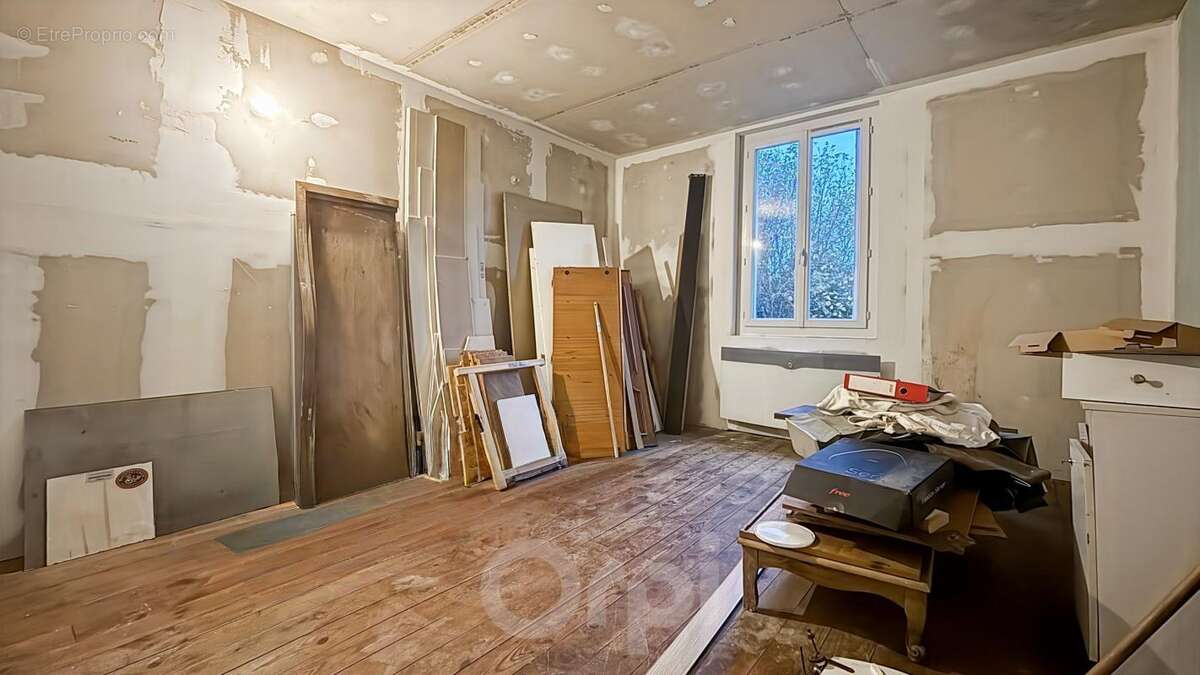 Maison à BESSINES-SUR-GARTEMPE