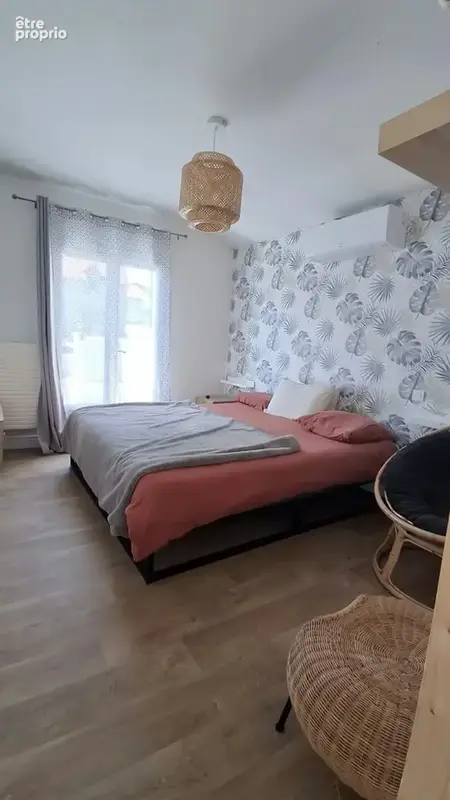 Maison traditionnelle de plain-pied de 4 chambres sur terrain arboré de 1 046 m2 - photo 6