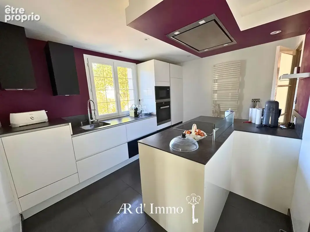 Maison 184 m² avec terrain constructible de 2 000 m² - Plages à 400 m - photo 6