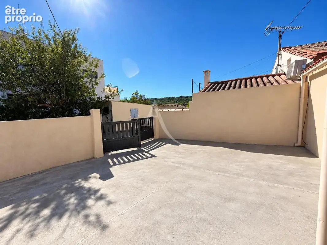 Maison St Mitre Les Remparts 3 pièce(s) 51.84 m2 - photo 2