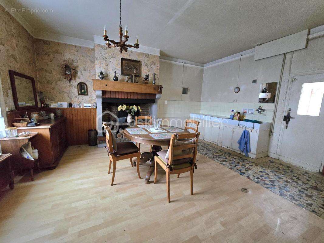 Maison de campagne 4 pièces avec jardin et dépendances - photo 4