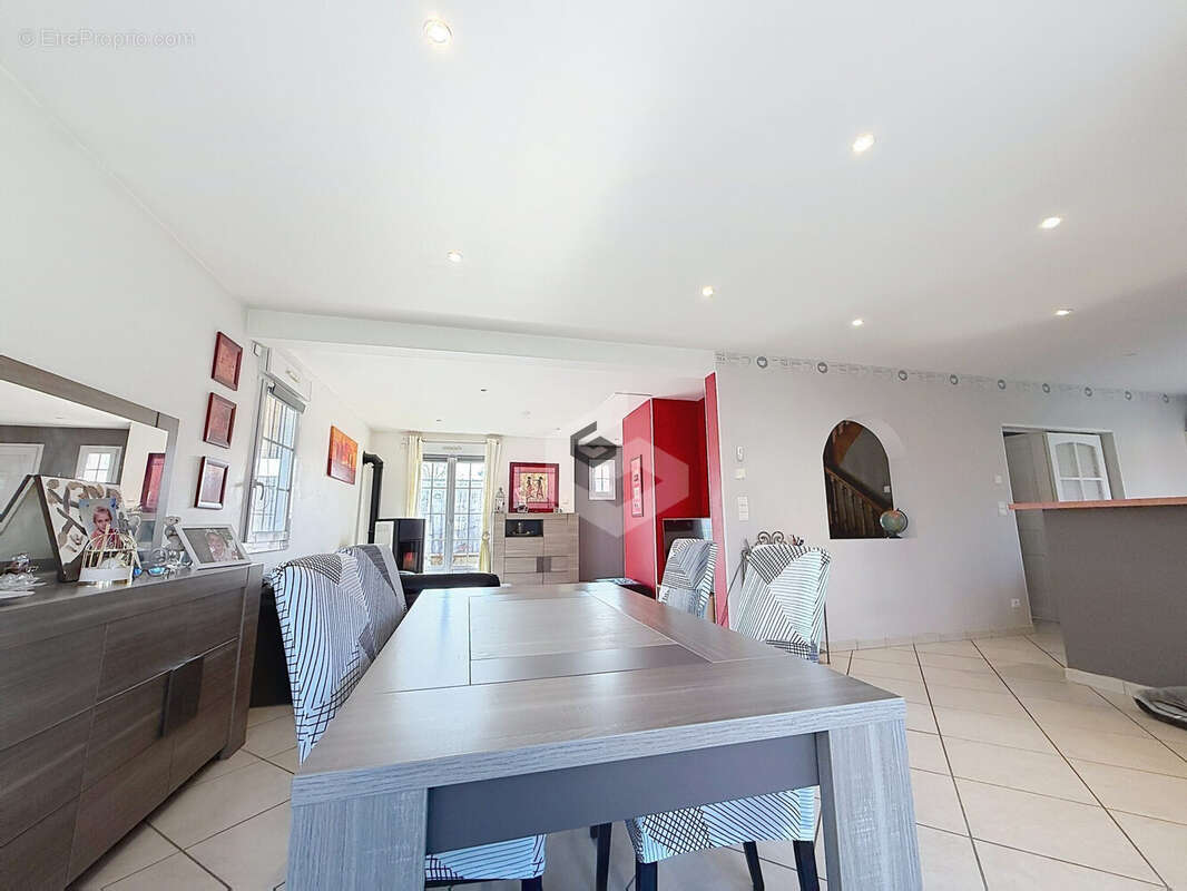 Maison 150 m² à Beine-Nauroy  - photo 6