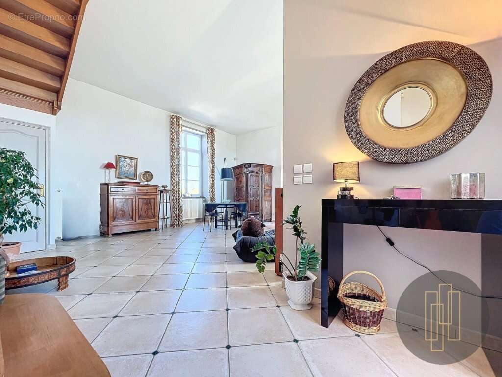 Appartement à VILLEFRANCHE-SUR-SAONE