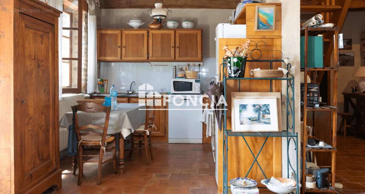 Propriété composée de deux habitations sur plus de 7000m2 - photo 3