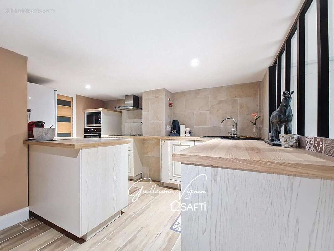 Photo 3 - Appartement à SAINTE-FOY-LES-LYON