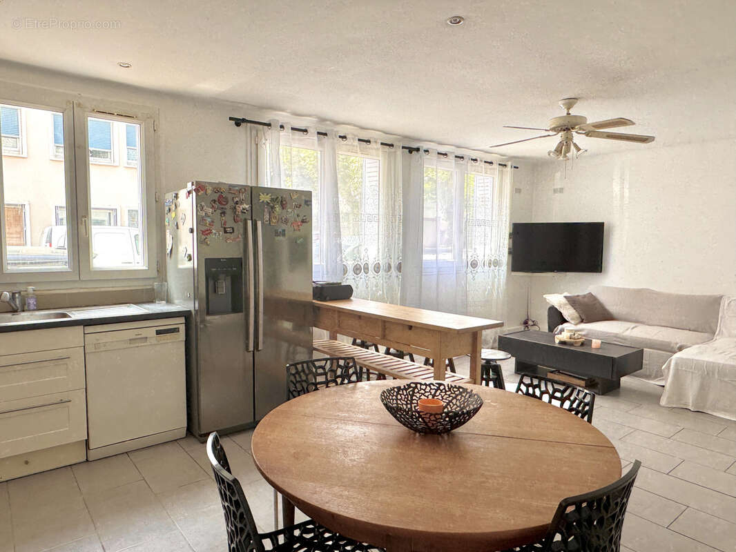 Appartement à MARSEILLE-8E