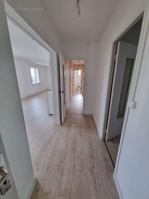 Photo 7 - Appartement à DESCARTES