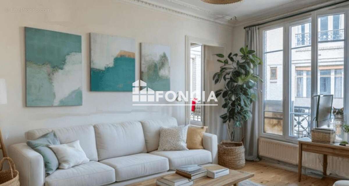 Appartement à PARIS-18E