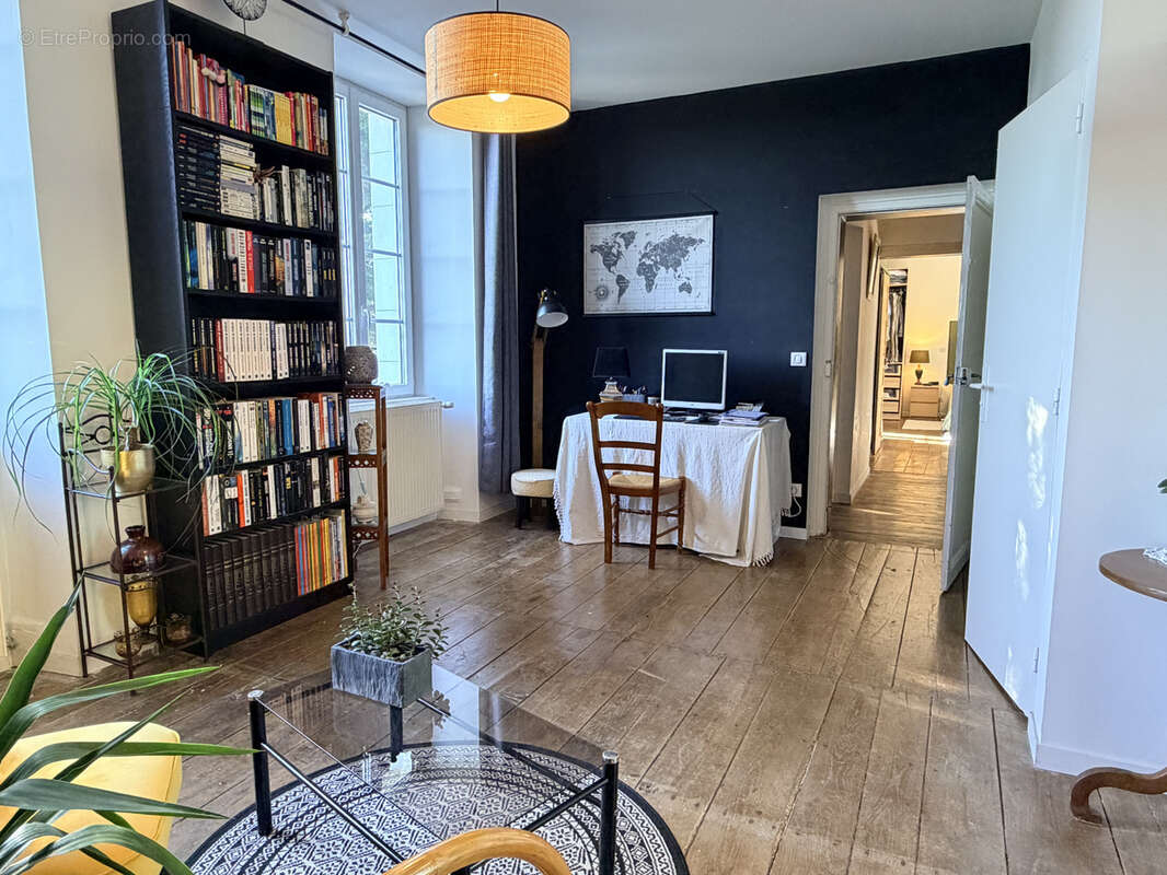 Maison à FOUQUEBRUNE