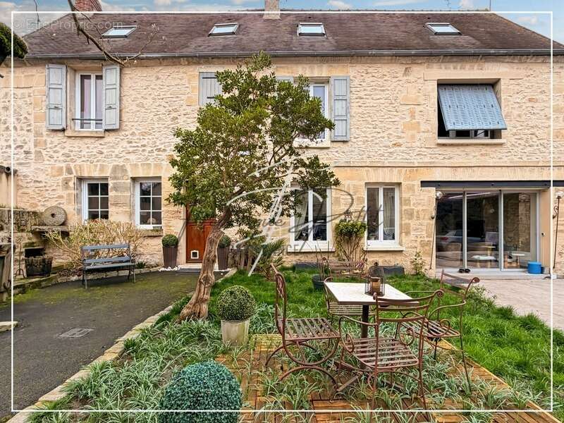 Maison à BALAGNY-SUR-THERAIN