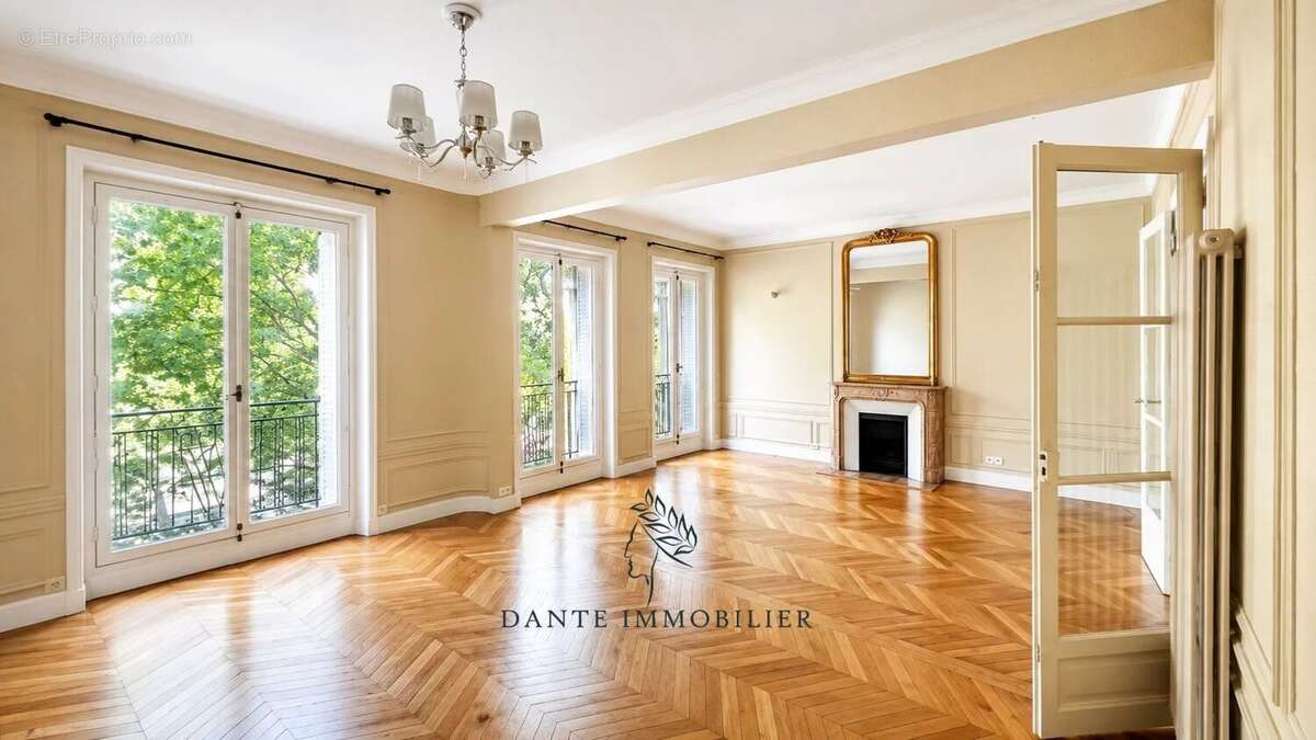 Appartement à PARIS-6E
