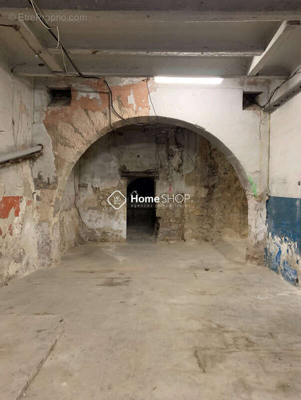 Commerce à MARSEILLE-7E