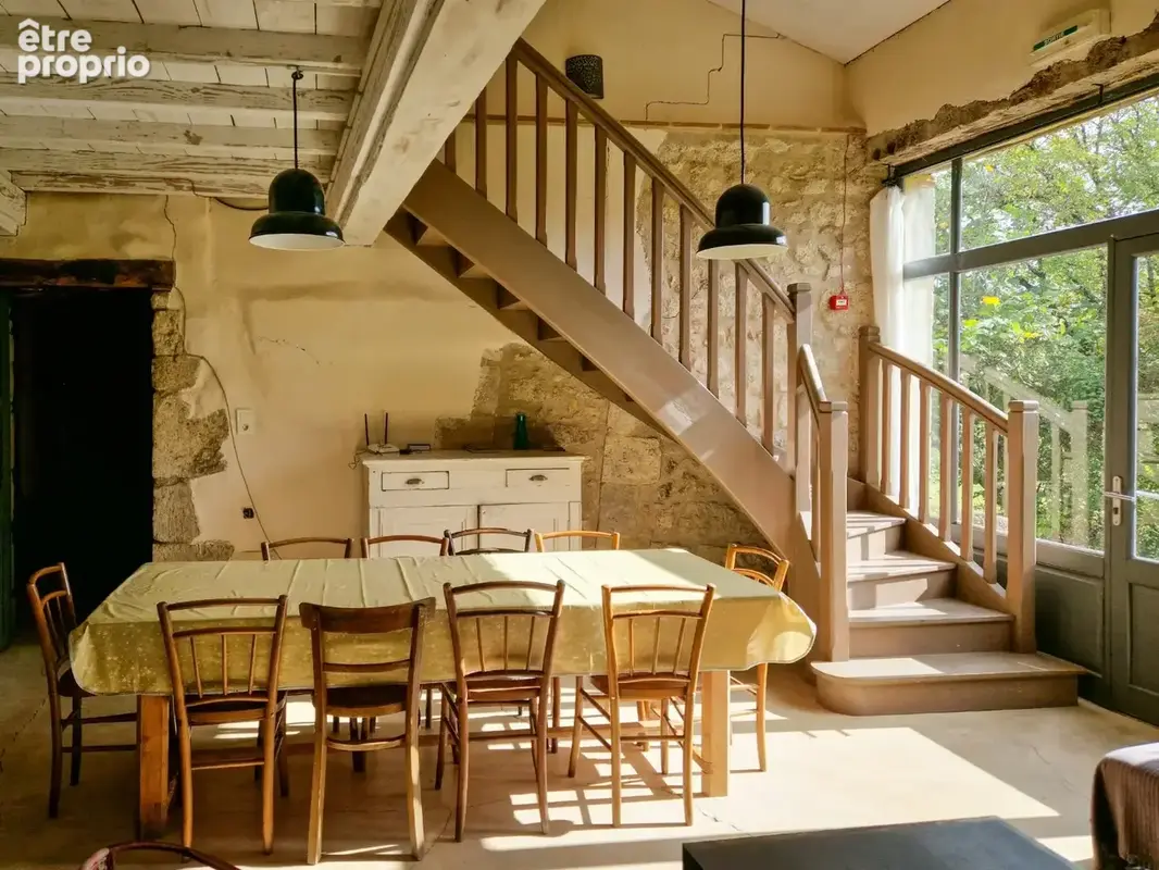Belle maison de caractere en pierres avec 3,5ha et lac - photo 25