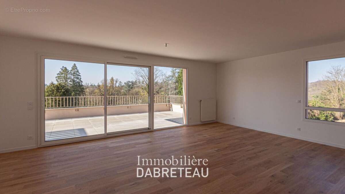 Appartement à TASSIN-LA-DEMI-LUNE